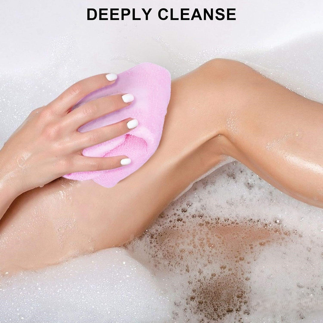 Gentle yet effective exfoliating body scrub 3-pack for smooth, renewed skin & self-care beauty.