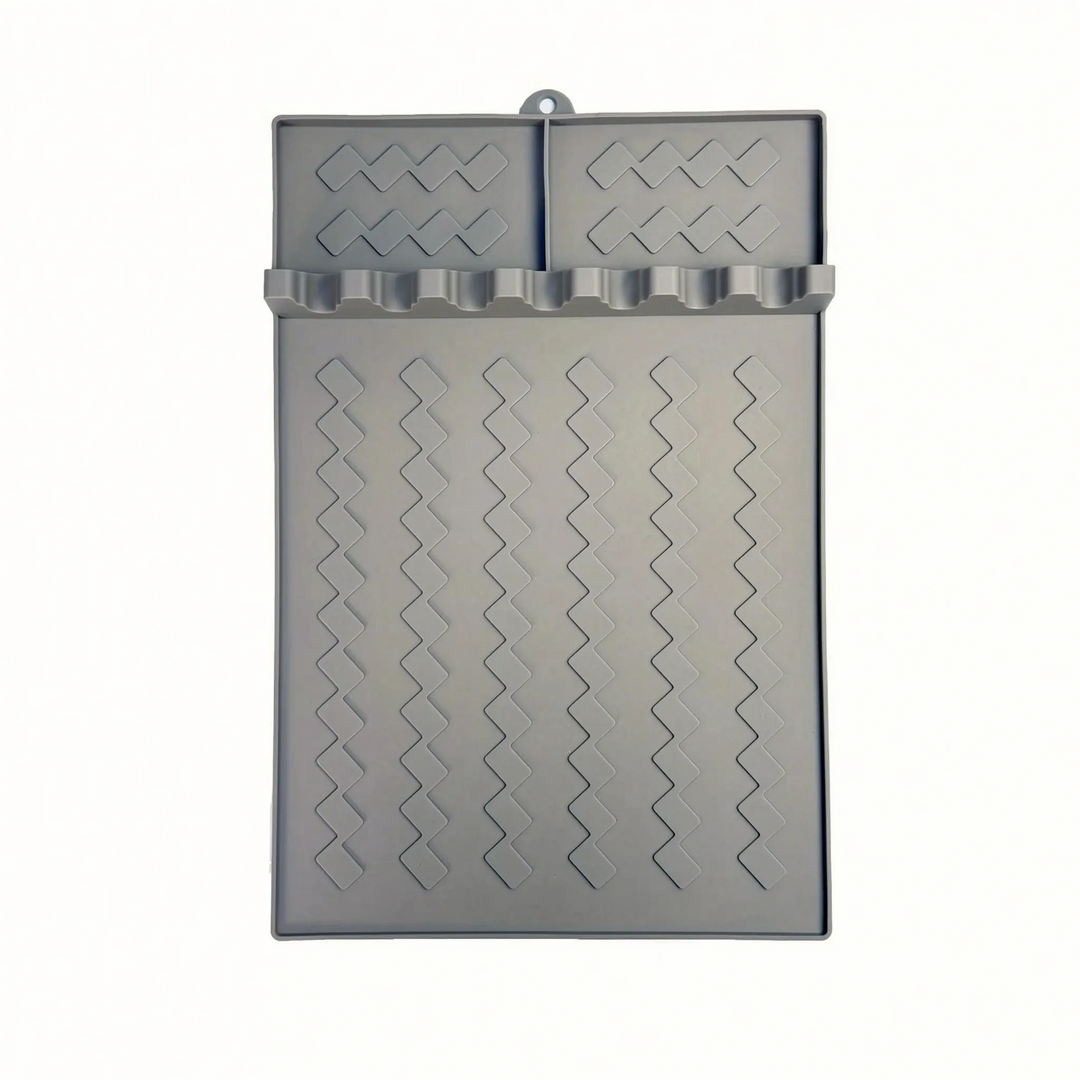 Drip tray & utensil rest ensures clean outdoor cooking; flexible silicone mat prevents messes from all grill tools.