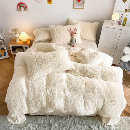 Luxurious fluffy duvet cover set, offering ultimate comfort for a cozy bedroom.
