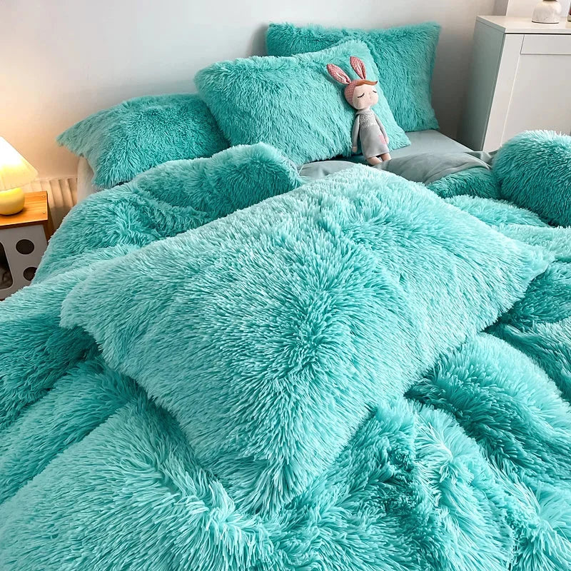 Home textile fluffy shaggy duvet cover, plush & soft for luxurious bedroom decor.