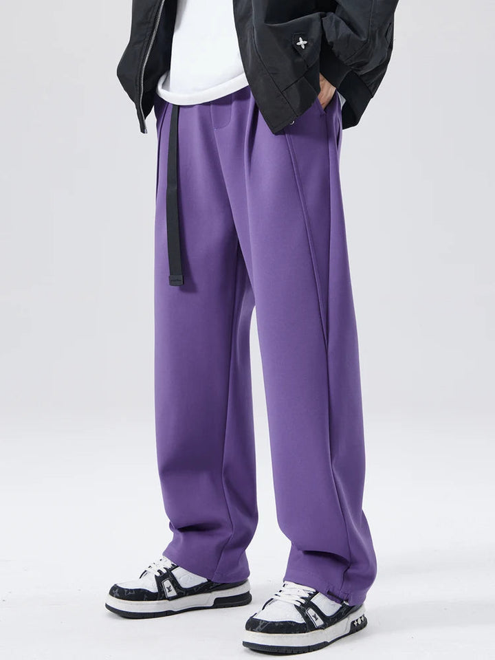 Men's wide-leg trousers, designed for versatility and comfort, suitable for various casual occasions.