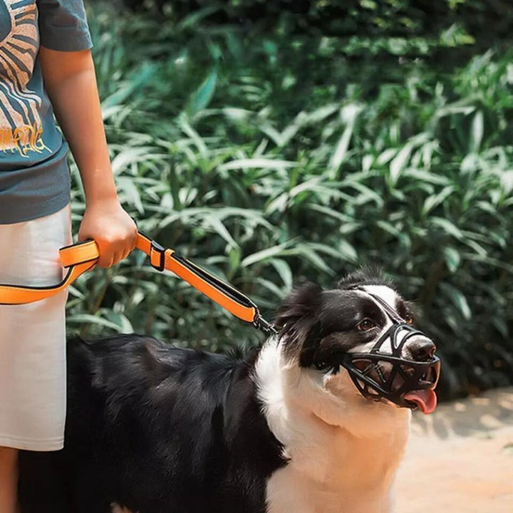 Comfortable & lightweight dog muzzle, breathable for extended wear during training & safety. Anti-barking.