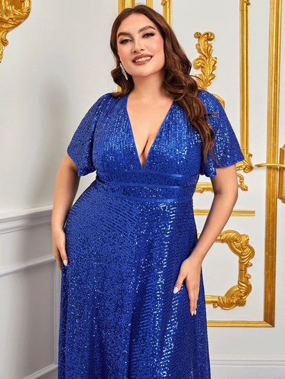 Dazzling plus-size sequin maxi evening gown for women, sparkling details & elegant silhouette for parties.