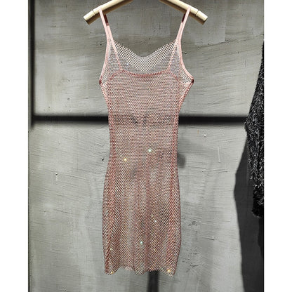 Sparkling women's cocktail dress, ideal for a glamorous night out or party.