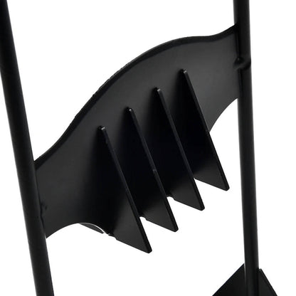 Sturdy base heavy-duty firewood splitter, a safe manual log chopper for consistent wood splitting.