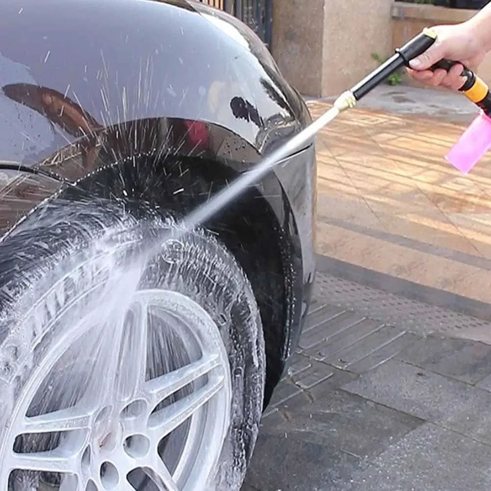 Versatile high-pressure water gun for home & outdoor cleaning tasks. Ideal for cars, gardens, patios, and driveways.