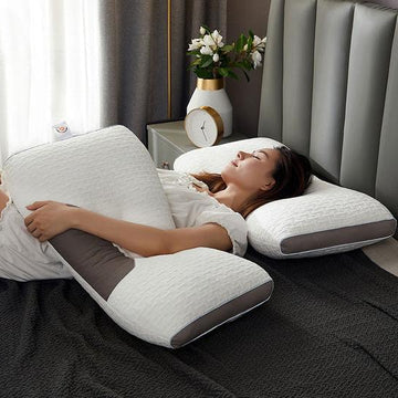 Comfort pillow, hybrid design for back & side sleepers, delivering crucial neck & shoulder support, aiding sleep.