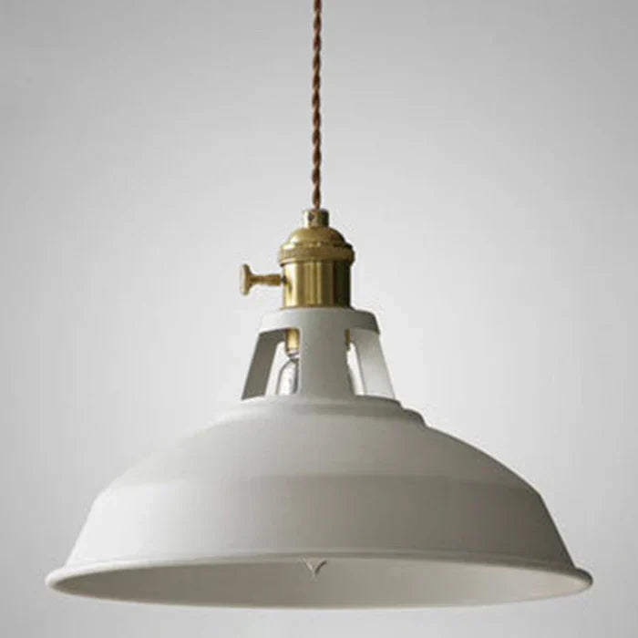 Modern industrial pendant lamp, metal shade, versatile for dining rooms & kitchen islands.