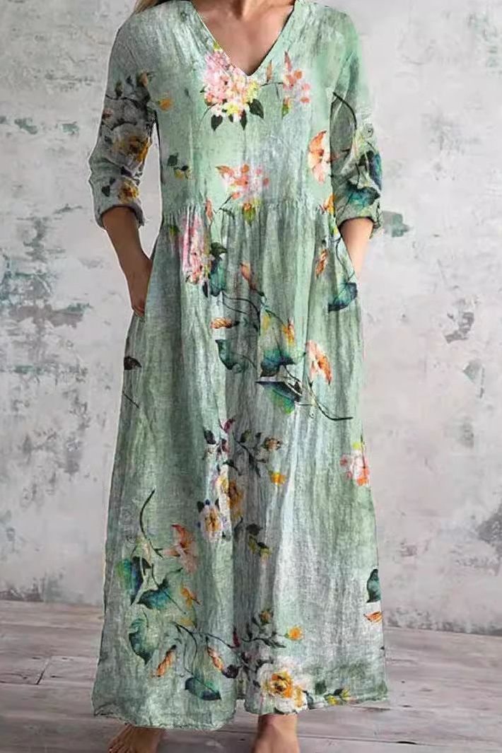 Versatile women's spring maxi dress, designed for casual comfort. Lightweight and flowy, perfect for summer.