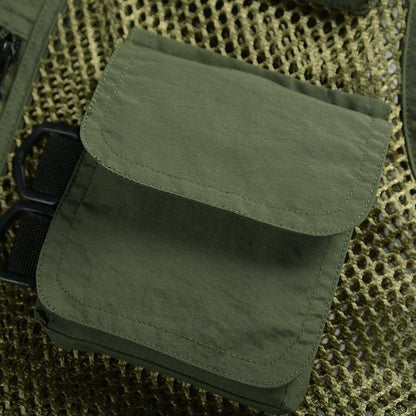 Unisex outdoor hunting vest in green, featuring multiple pockets for gear organization