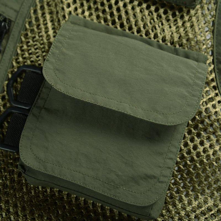 Unisex outdoor hunting vest in green, featuring multiple pockets for gear organization