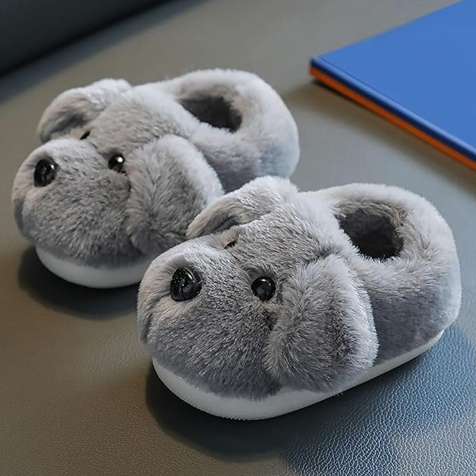 Warm boys' and girls' puppy-themed footwear, providing comfort and stability with a non-slip sole.
