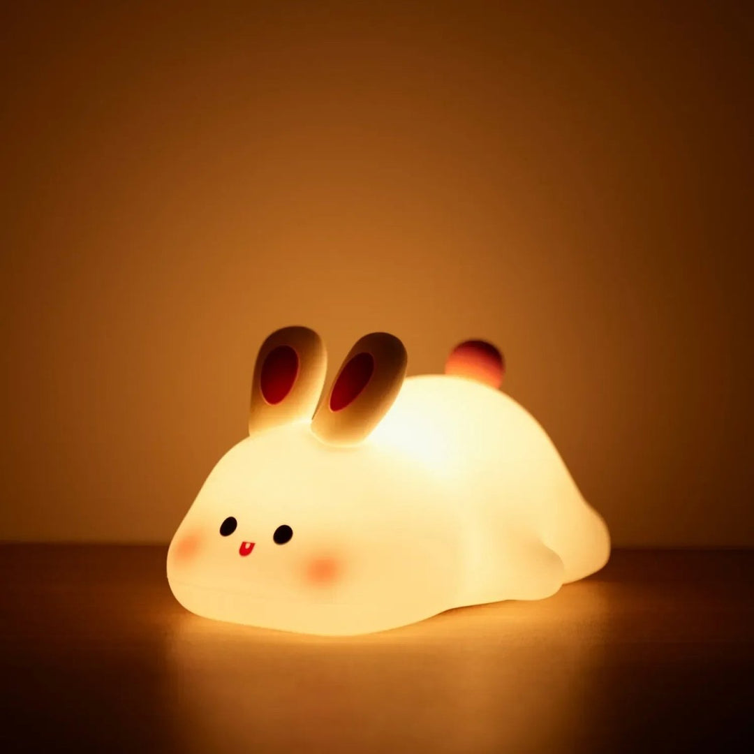 Cute animal silicone night light, BPA-free & dimmable, creates a gentle, soothing sleep environment for kids.