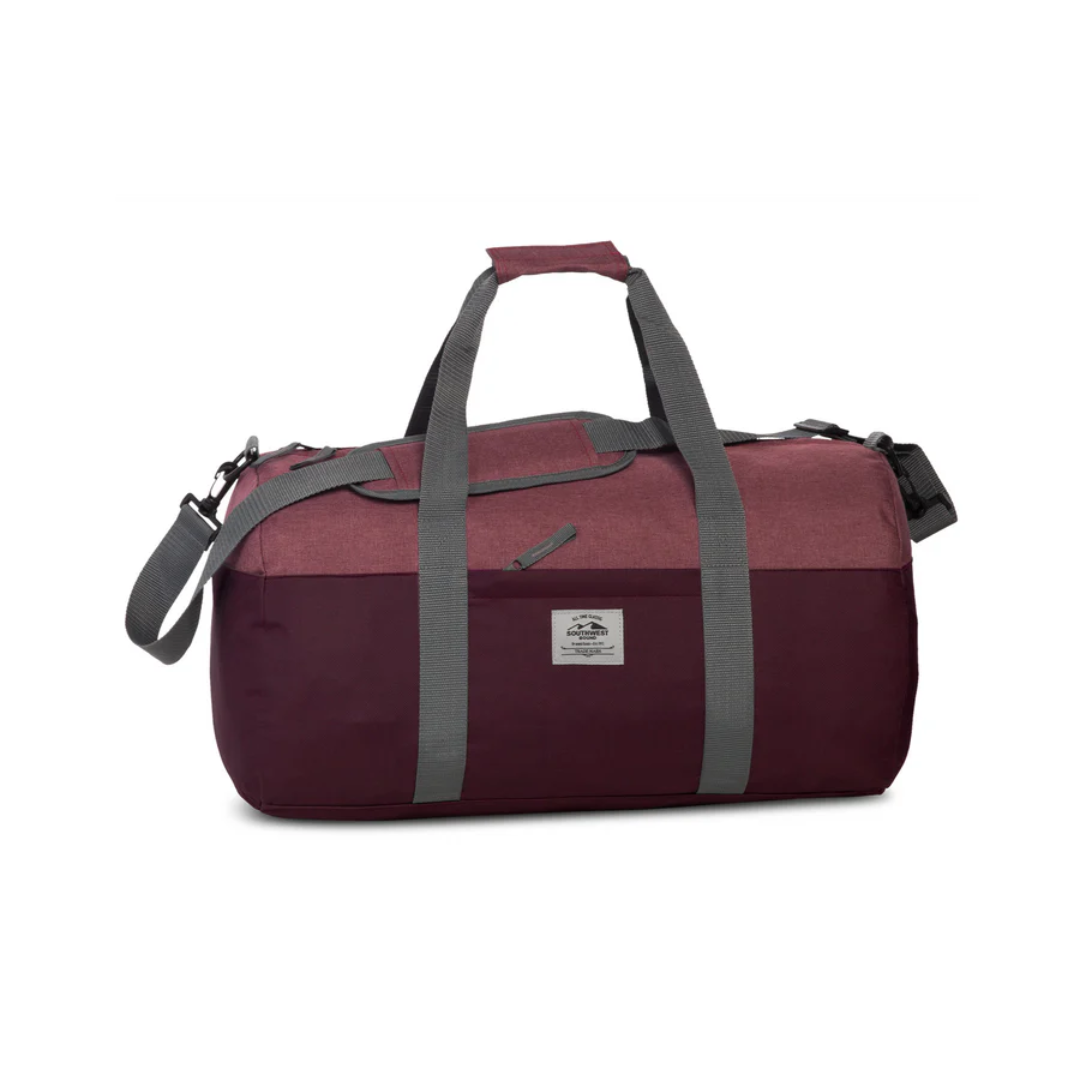 Large unisex VoyagerMax travel duffel bag, durable & spacious for extended trips, ideal luggage for men & women.