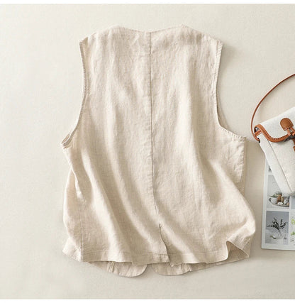 Breathable women's cotton-linen vest, ideal for a casual summer look. Features a chic button front.