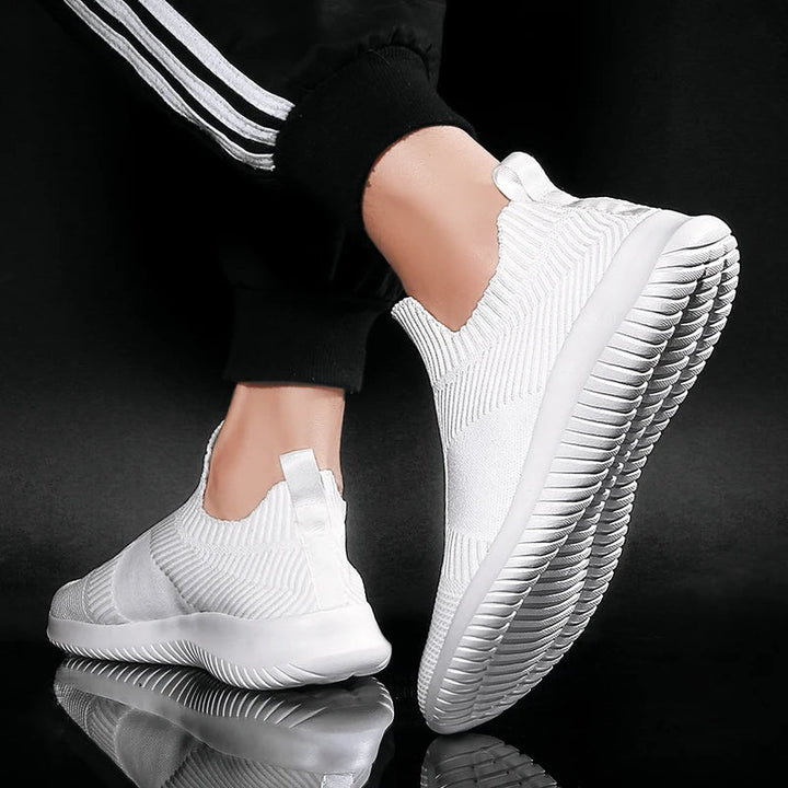 Men's casual knit sneakers, highly breathable and comfortable for all-day wear, walking, and light exercise.