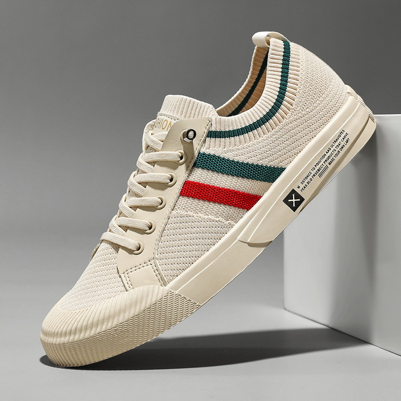 Lightweight men's knit sneakers for all-day comfort. Breathable everyday footwear, casual style.