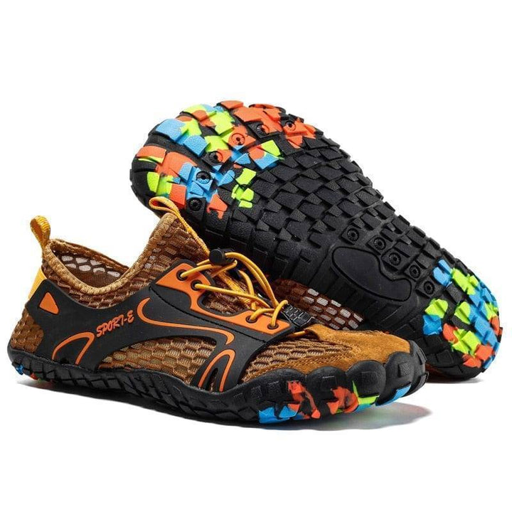 Men's lightweight waterproof trail shoes, providing excellent grip for all adventures