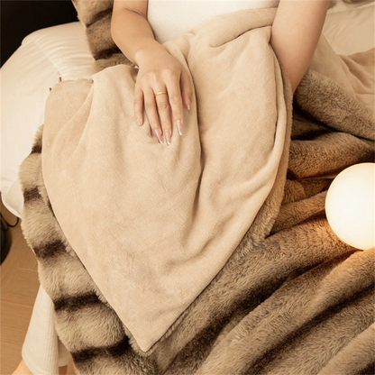 Elegant faux fur throw blanket, incredibly soft & cozy for your living room or bedroom decor.