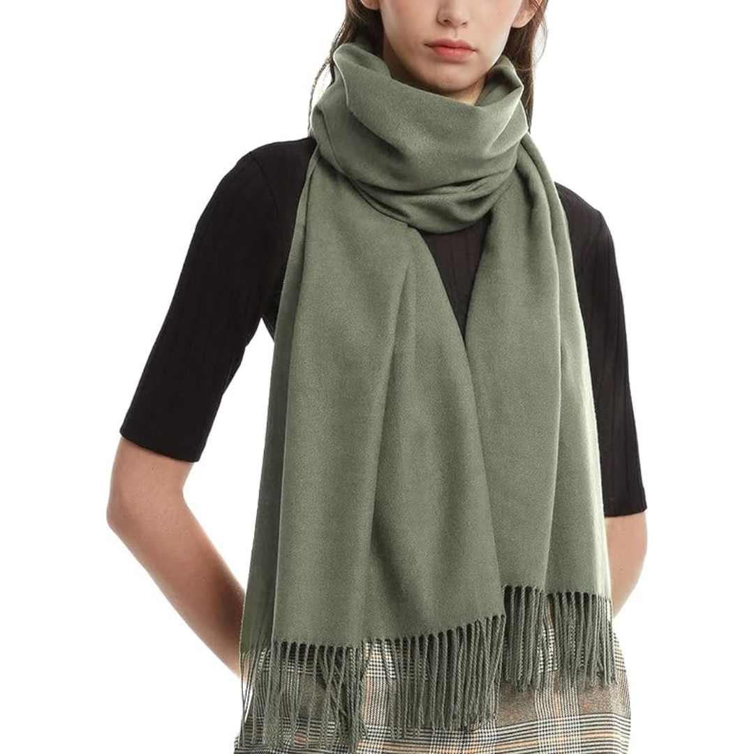 Fashionable Women's Pashmina: Luxurious, soft scarf and wrap. Elegant & versatile accessory, perfect for winter style.