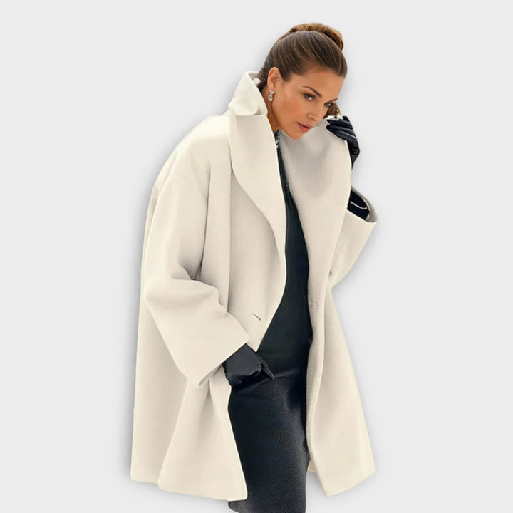 Premium women's luxurious windproof wool coat, providing elegant warmth for winter fashion.