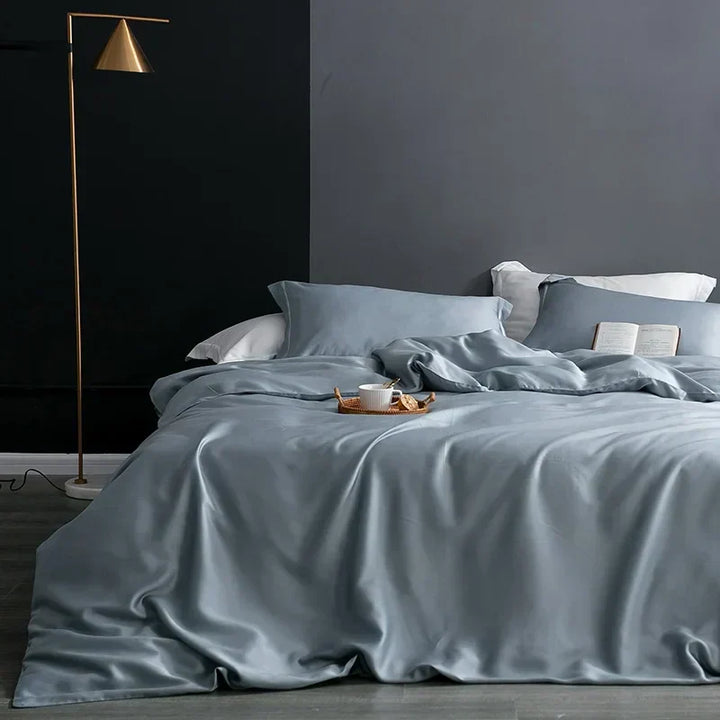 Smooth, soft natural silk duvet cover. Hypoallergenic luxury bedding for a serene sleep experience.