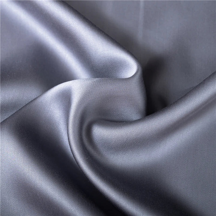 Temperature-regulating natural silk duvet cover. Enjoy cool comfort & luxury with this elegant bed linen.