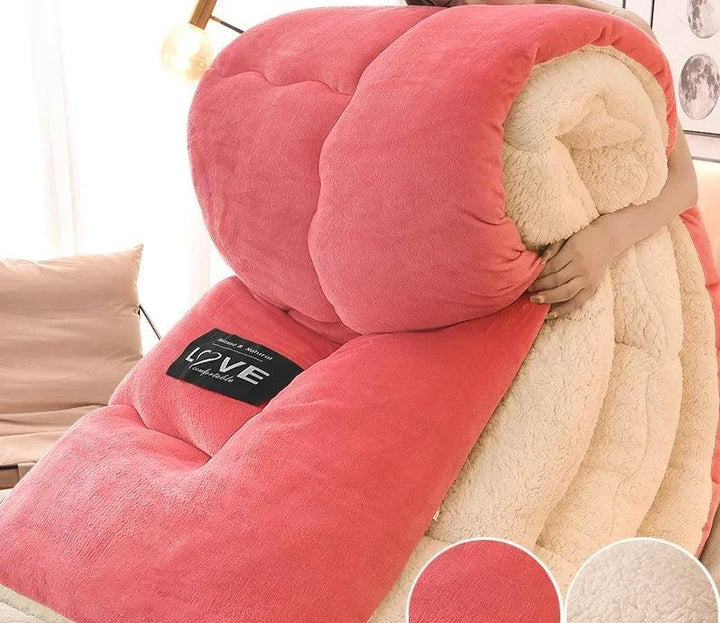 Indulge in home comfort with this deluxe double flannel fleece winter duvet, a truly warm blanket.