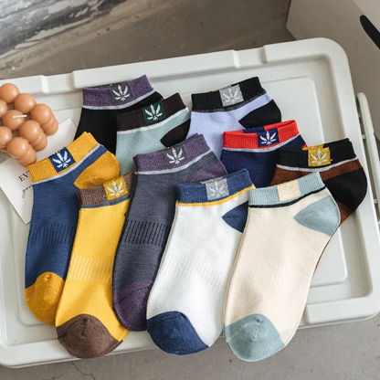 Assorted colorful men's thin low-cut ankle socks, 20-pair multipack, sweat-wicking for daily wear.