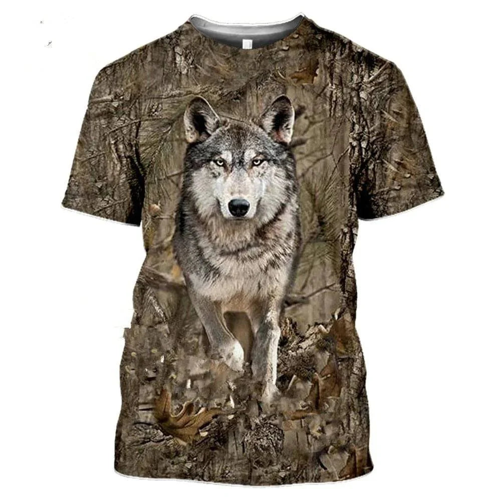 Close-up of men's outdoor camouflage T-shirt, featuring a detailed 3D wildlife graphic.
