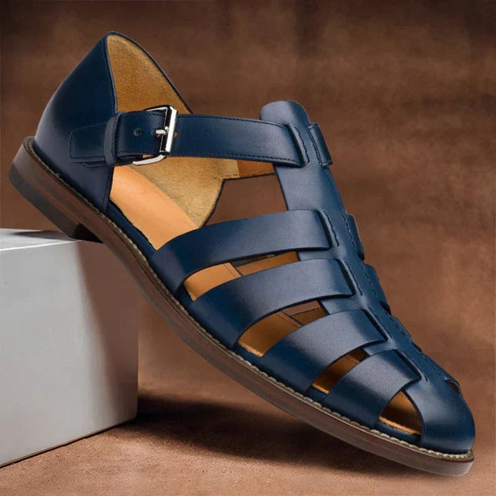 Men's everyday comfort sandals featuring adjustable straps, perfect casual footwear for summer.