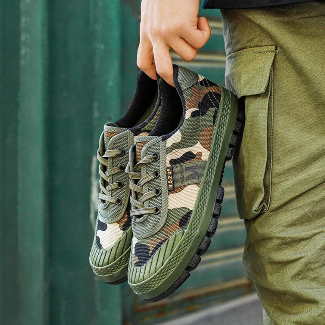 Military style men's camo tactical sneakers, durable all-terrain footwear for outdoor exploration.
