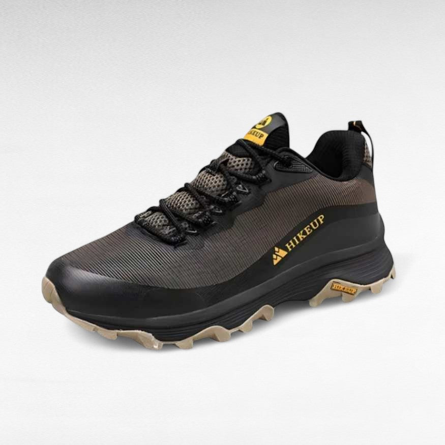 Rugged men's outdoor boots, perfect for hiking and providing reliable all-weather footwear.