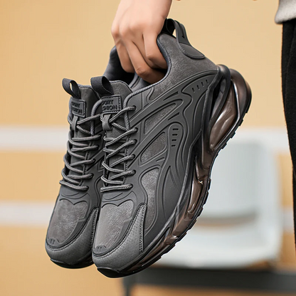 Dynamic men's Apex running shoes with air cushion, offering maximum comfort.