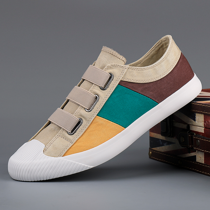 Stylish men's artistic casual shoes, lightweight and perfect for modern everyday fashion.