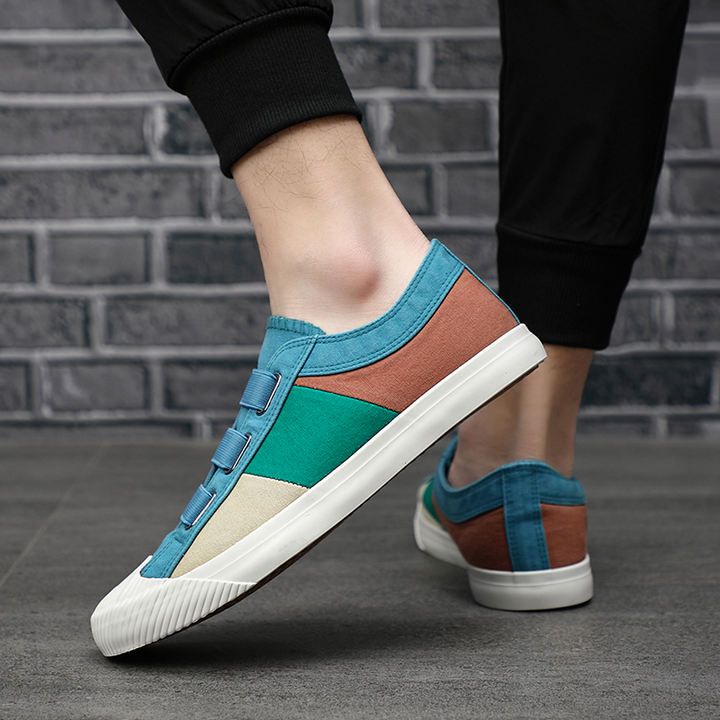 Stylish men's impressionist sneakers, comfortable stretch lace, perfect for everyday casual fashion.