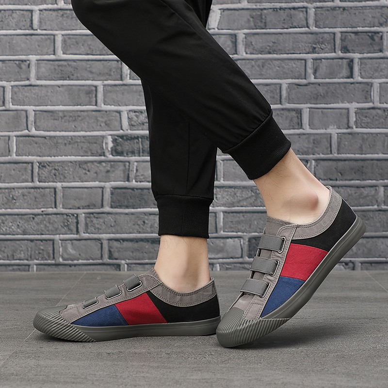 Men's artistic casual shoes with stretch lace, offering comfort and style for daily use.