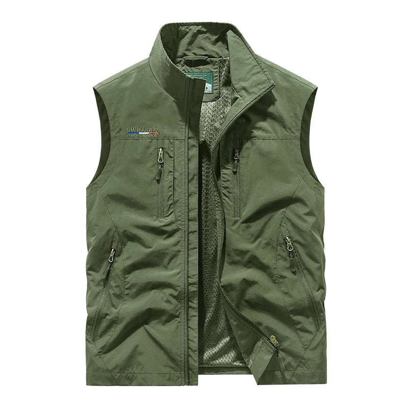 Male adventure vest: Mesh back, quick-dry, multi-pocket design, perfect for hiking, fishing & outdoor exploration.