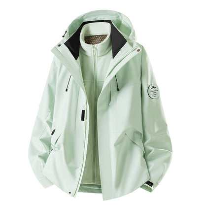 Men's Belmont outdoor jacket, versatile, warm and waterproof for cold weather adventures.