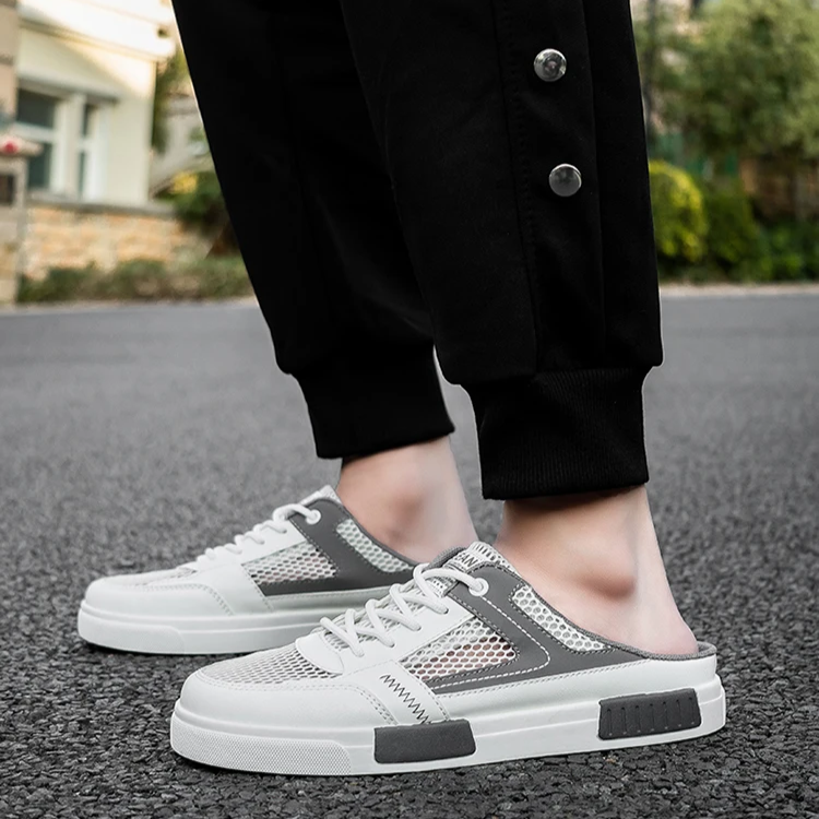 Men's athletic slides: comfortable slip-on sneakers for post-workout or relaxed summer days.
