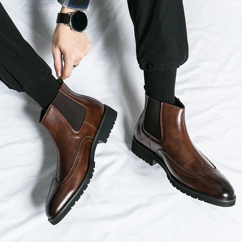 Everyday men's brown Chelsea boots, providing all-day comfort with a stylish, versatile design.