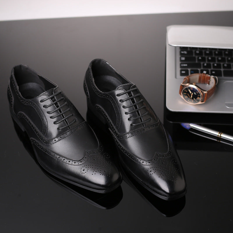 Dark brown men's Oxford brogue shoes, a versatile choice for sophisticated smart casual looks.