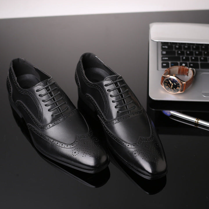 Dark brown men's Oxford brogue shoes, a versatile choice for sophisticated smart casual looks.