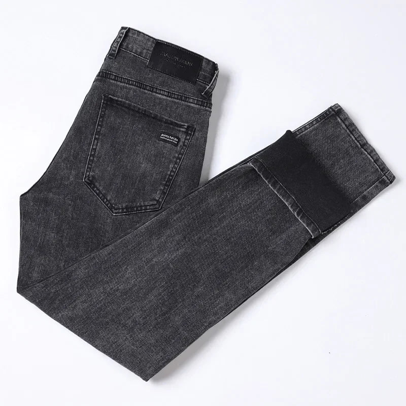 Stylish gray straight-leg denim jeans for men. Versatile casual wear with a modern, comfortable design.