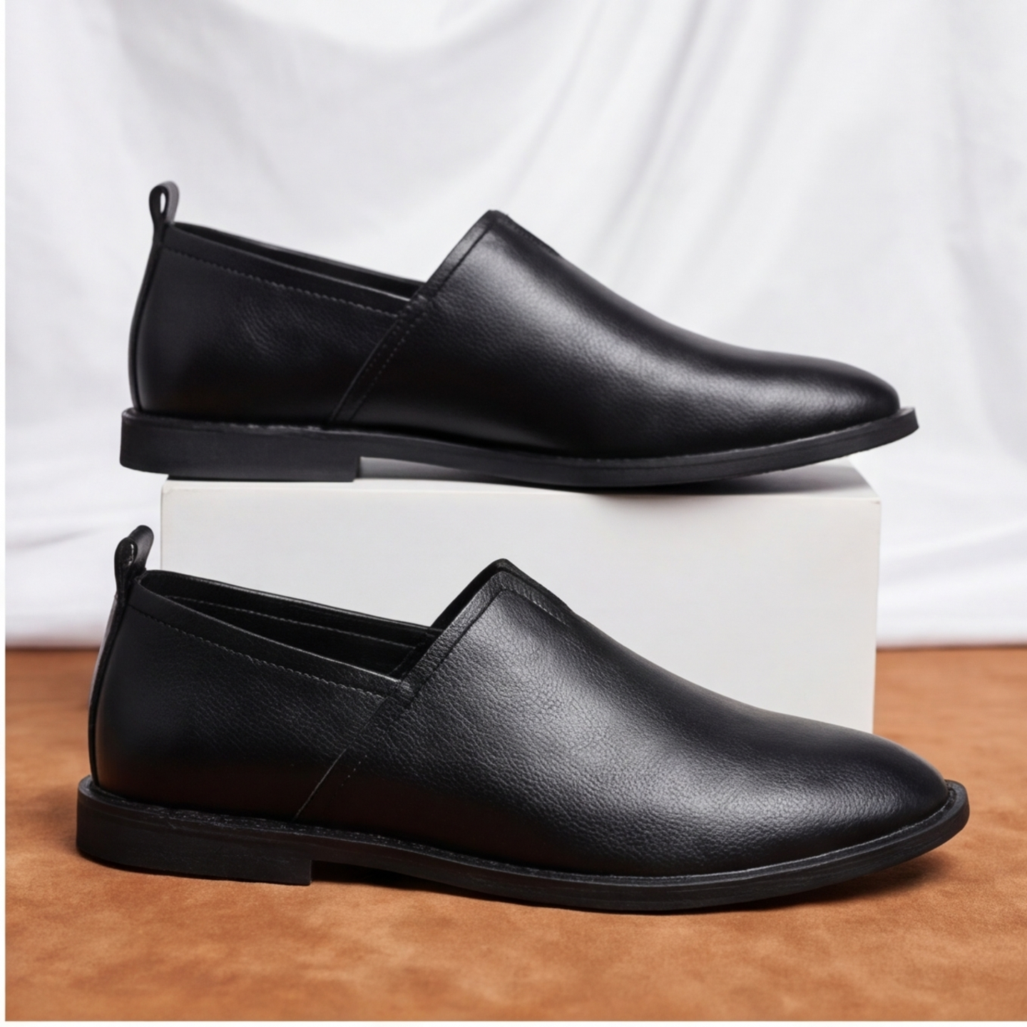 Men's comfortable casual loafers, easy to wear for any occasion, from errands to events.