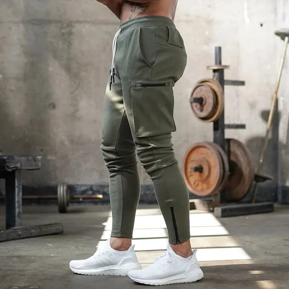 Men's black tactical cargo joggers, tapered fit, ideal for training, gym & activewear.