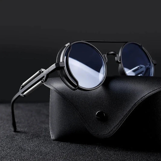 Men's bold retro sunglasses with polarized UV400 lenses, perfect for fashion and sun protection.