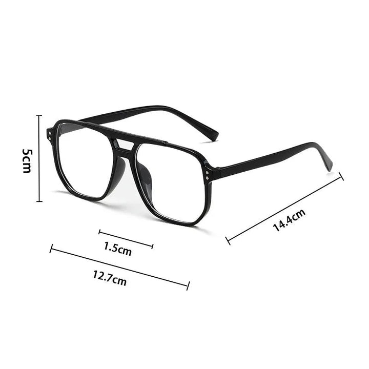 Fashionable men's UV400 sunglasses for stylish eye protection. Durable, lightweight & bold eyewear.