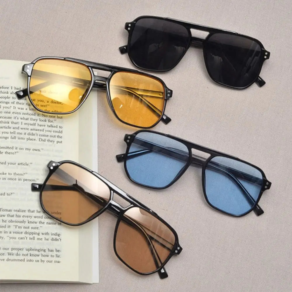 Bold men's sunglasses with UV400 protection. A stylish, durable accessory for ultimate eye comfort.