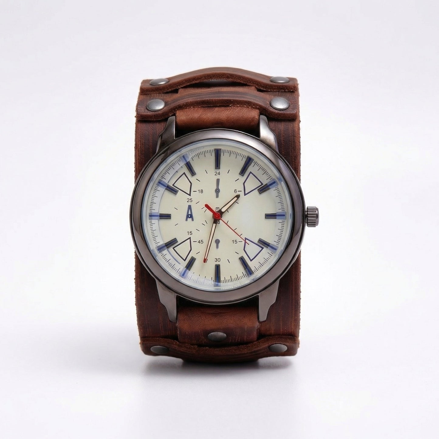 Casual men's vintage leather strap watch. Bold oversized dial, perfect for a retro look.